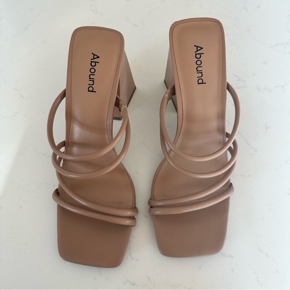 Abound Austyn Strappy Sandal in Tan size: 9 - Picture 2 of 5